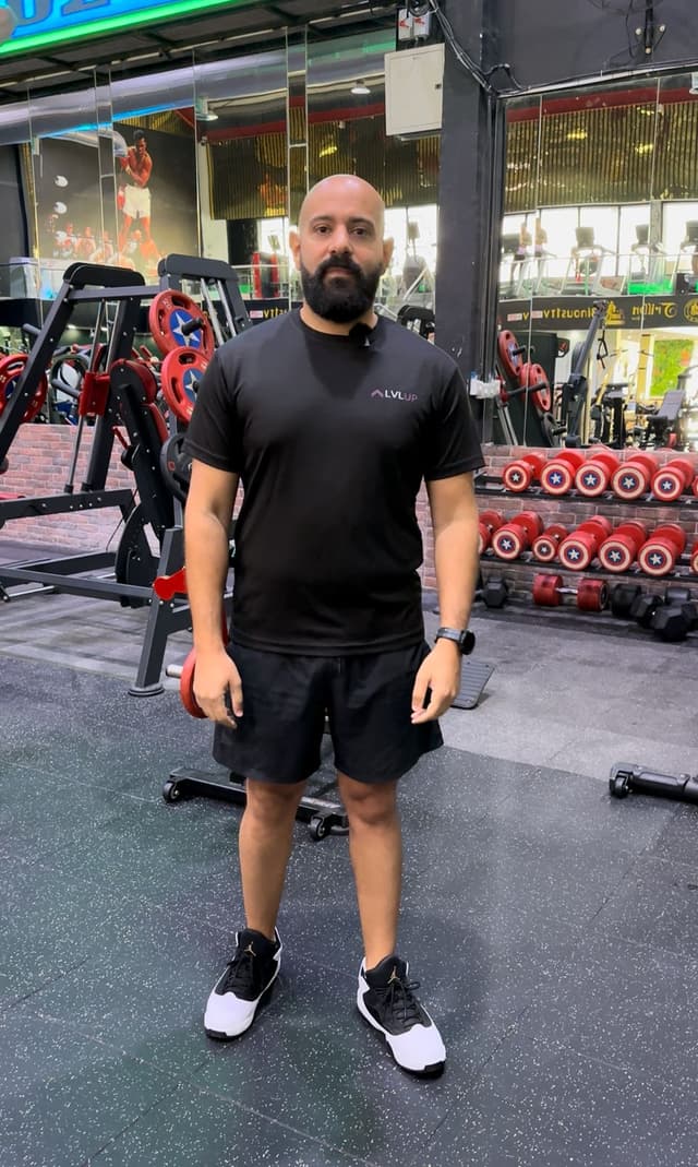 Full body photo example for AI video generation